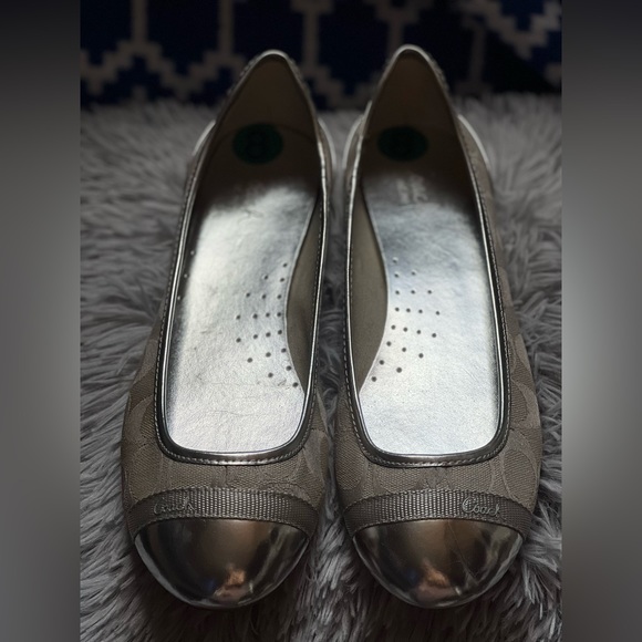 Coach flats - Picture 2 of 4